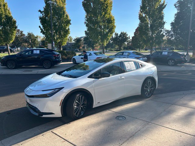 Used 2026 Toyota Prius Limited AWD/4WD image 3