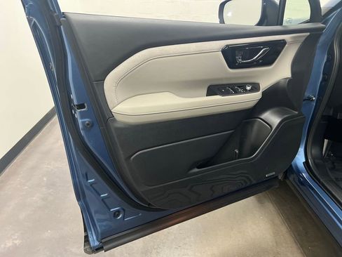 Certified 2025 Subaru Forester Limited w/ Popular Package #2 image 14