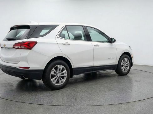 Used 2025 Chevrolet Equinox LT image 9