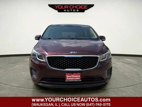 Used 2017 Kia Sedona LX w/ LX Essentials Premium Package FWD image 8