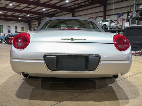 Used 2004 Ford Thunderbird Deluxe image 18