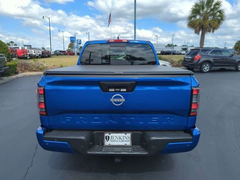 Used 2025 Nissan Frontier SV w/ SV Convenience Package image 7