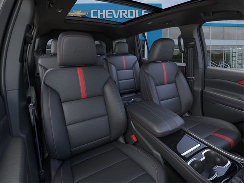 New 2026 Chevrolet Traverse RS image 16