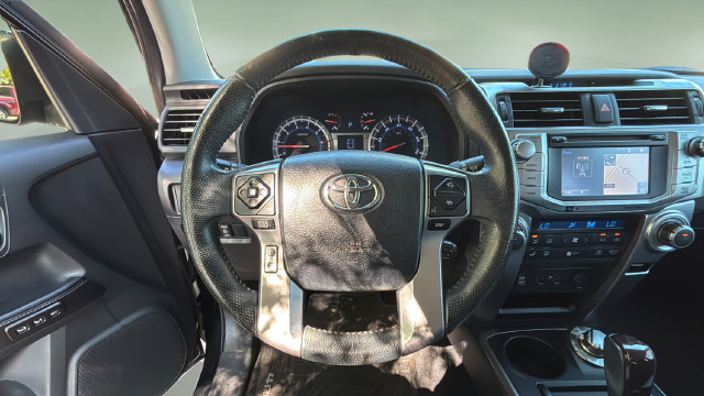 Used 2016 Toyota 4Runner Limited AWD/4WD image 12