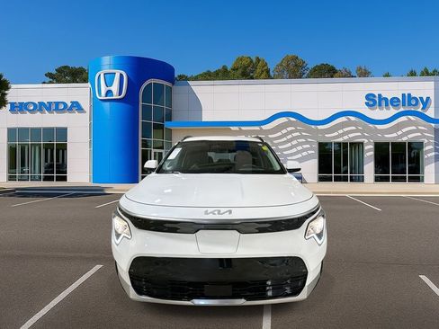 Used 2024 Kia Niro Wind image 3