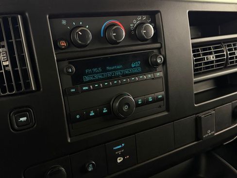 Used 2024 Chevrolet Express 2500 Work Van w/ Driver Convenience Package image 18