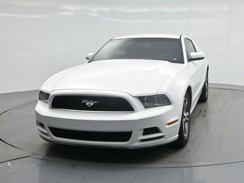 Used 2014 Ford Mustang Premium image 47