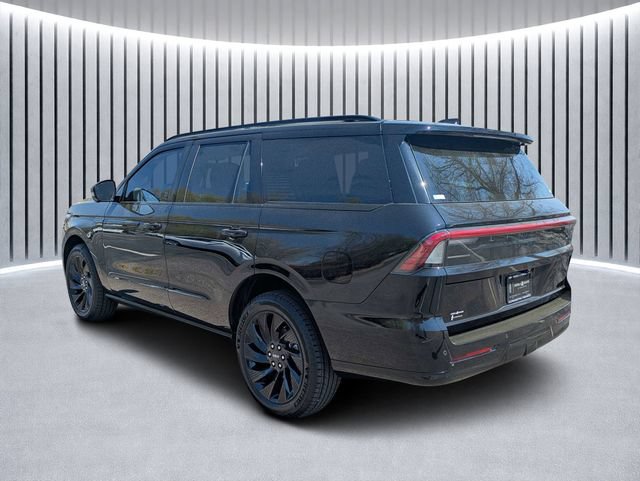 New 2026 Lincoln Navigator Reserve w/ Jet Appearance Package AWD/4WD image 7