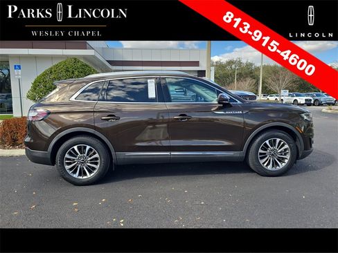 Certified 2019 Lincoln Nautilus Select image 3