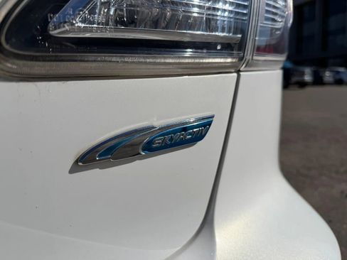 Used 2012 MAZDA MAZDA3 i Touring image 18