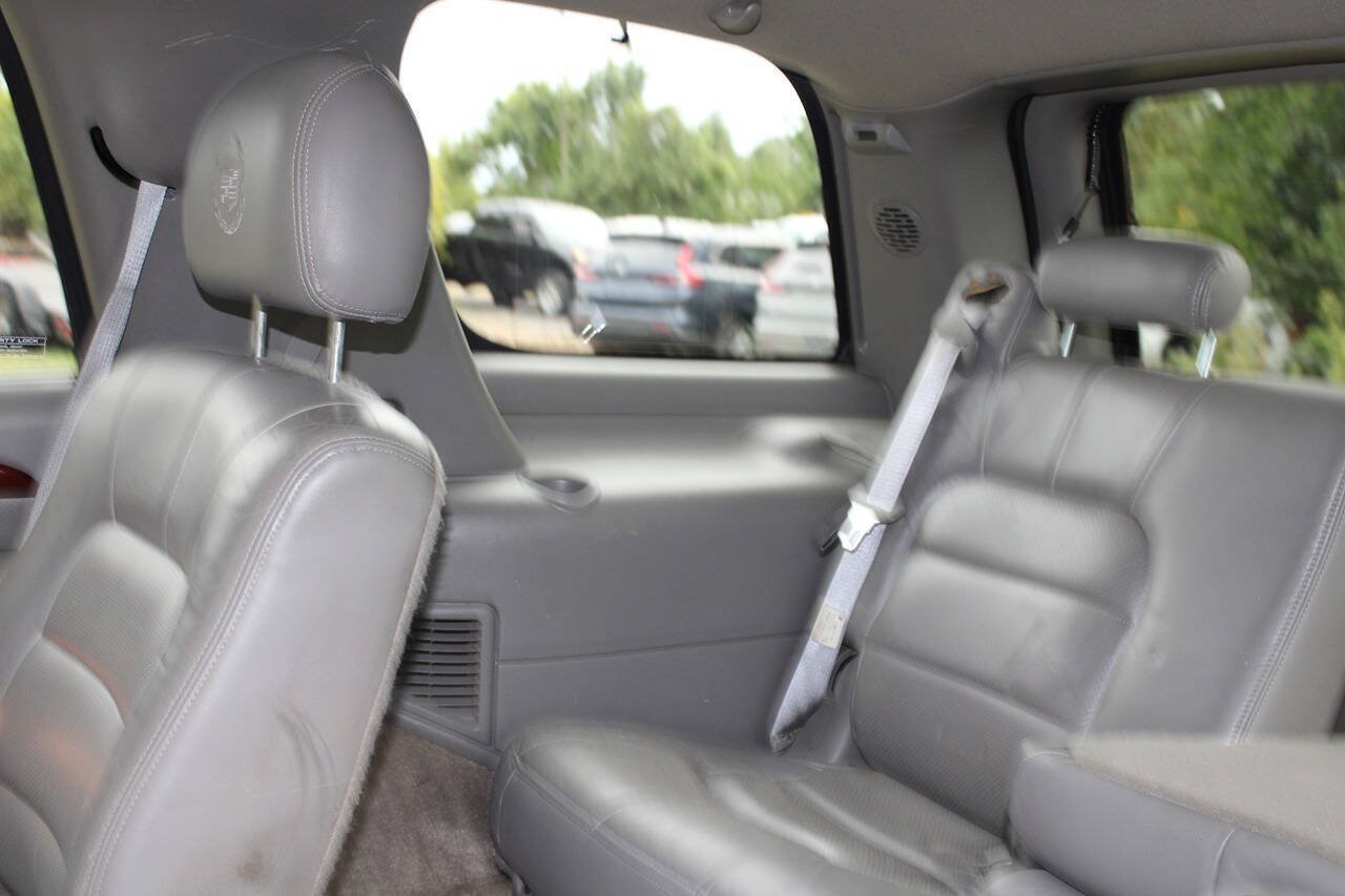 Used 2002 Cadillac Escalade AWD image 34