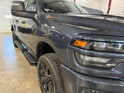 Certified 2025 RAM 2500 Big Horn AWD/4WD image 3