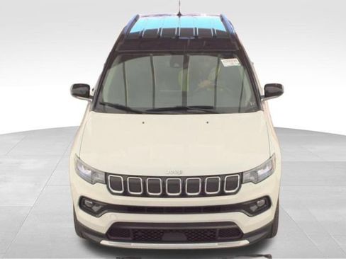 Used 2022 Jeep Compass Limited image 2