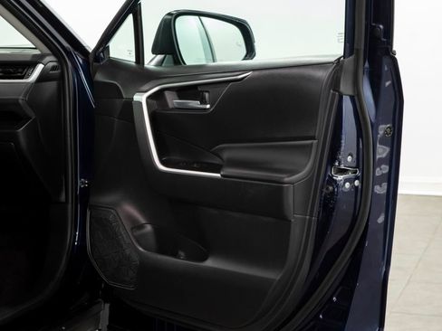 Used 2024 Toyota RAV4 XLE image 17