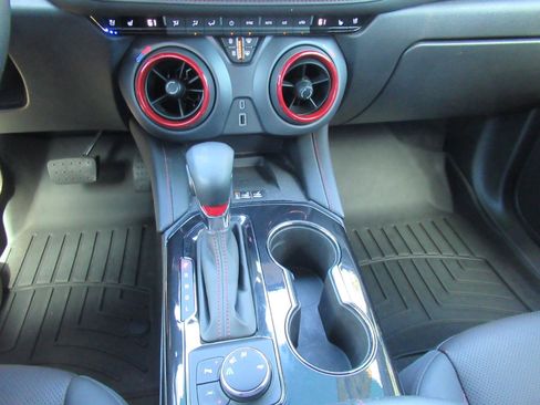 Used 2024 Chevrolet Blazer RS w/ Enhanced Convenience Package FWD image 28
