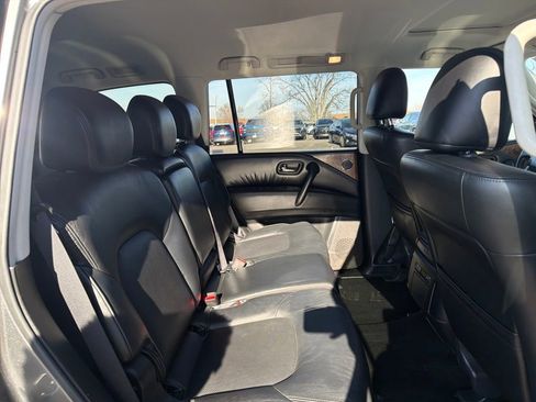 Used 2024 Nissan Armada SL image 27