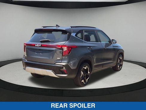 Used 2024 Kia Seltos EX AWD/4WD image 4