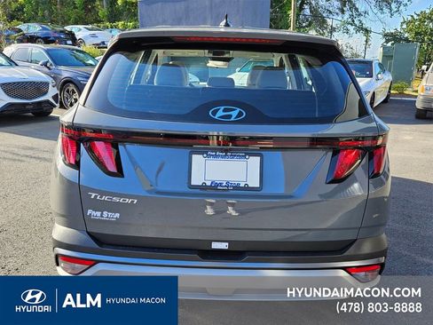 New 2026 Hyundai Tucson SE image 13