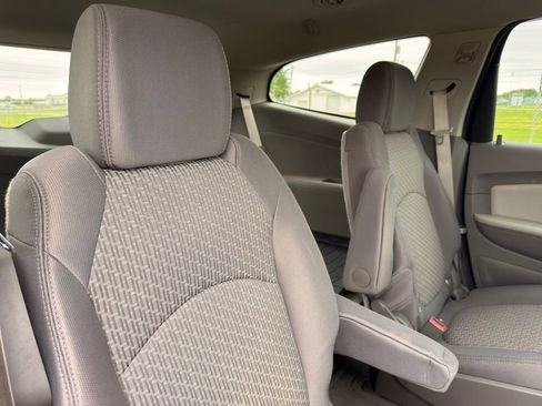 Used 2011 Chevrolet Traverse LT w/ LPO, 'HIT The Road' Package AWD/4WD image 29