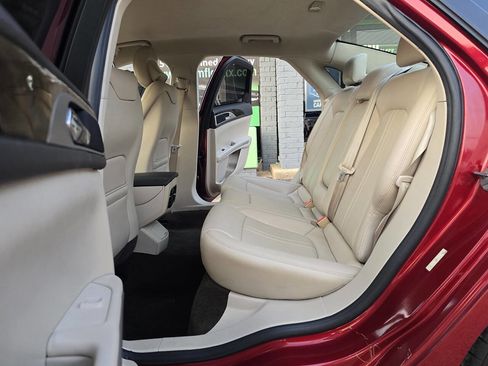 Used 2016 Lincoln MKZ image 24