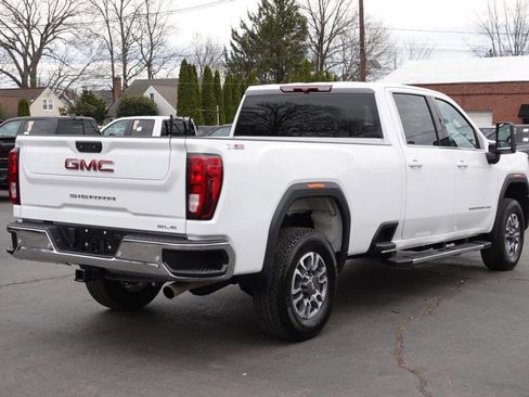 Used 2024 GMC Sierra 2500 SLE image 3