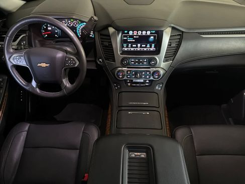 Used 2018 Chevrolet Tahoe Premier AWD/4WD image 3