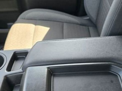 Used 2025 Chevrolet Silverado 2500 Custom w/ Custom Value Package image 24