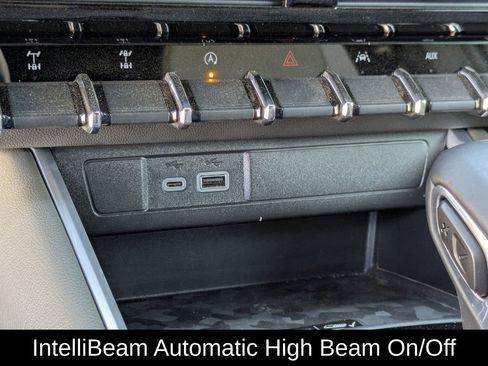 Used 2023 Chevrolet Colorado ZR2 w/ ZR2 Convenience Package III image 20