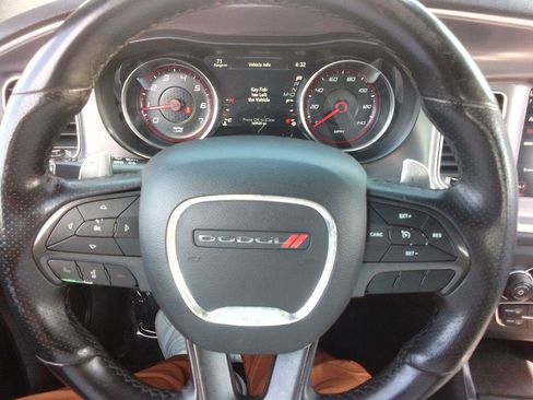 Used 2019 Dodge Charger GT RWD image 7