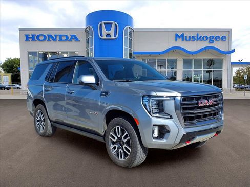 Used 2023 GMC Yukon AT4 w/ AT4 Premium Plus Package AWD/4WD image 1
