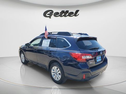 Used 2018 Subaru Outback 2.5i Premium image 14