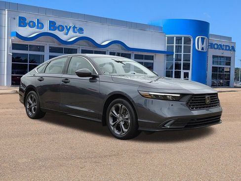 Used 2025 Honda Accord EX-L image 3