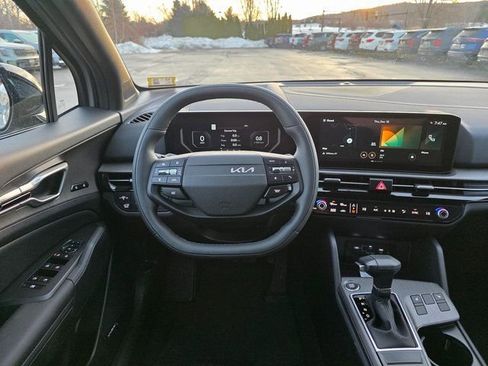 New 2026 Kia Sportage X-Line w/ X-Line Technology Package image 19