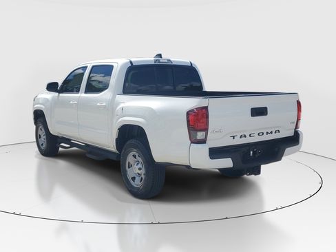 Certified 2023 Toyota Tacoma SR AWD/4WD image 5