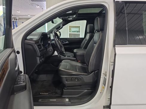 Used 2023 Chevrolet Tahoe Premier AWD/4WD image 25