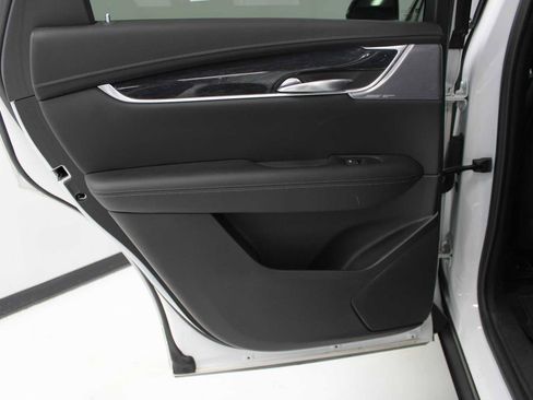 Used 2022 Cadillac XT5 Premium Luxury image 36