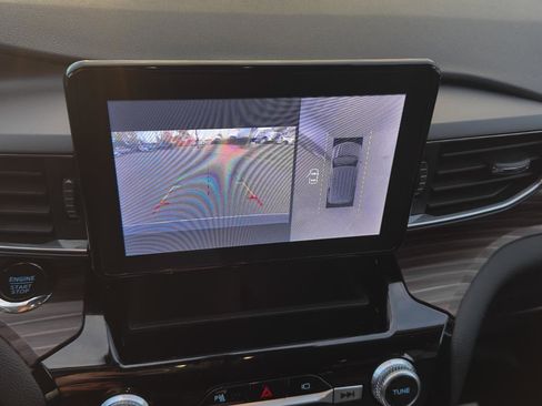 Certified 2023 Ford Explorer Limited w/ Equipment Group 301A image 22