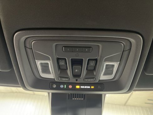 Used 2023 GMC Sierra 1500 AT4 w/ Technology Package image 24