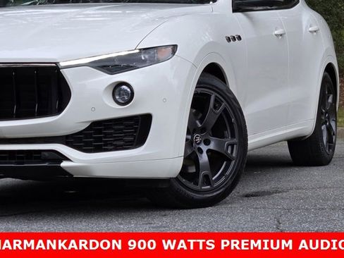 Used 2019 Maserati Levante image 2