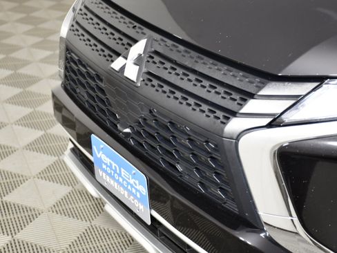Used 2025 Mitsubishi Eclipse Cross SE AWD/4WD image 11