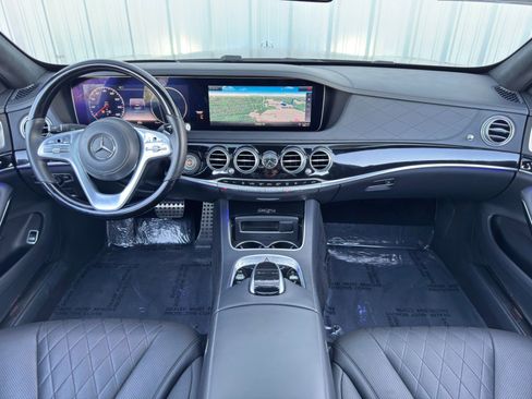 Used 2018 Mercedes-Benz S 560 Sedan w/ AMG Line Exterior image 12