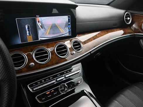 Used 2017 Mercedes-Benz E 300 4MATIC w/ Premium 1 Package image 12