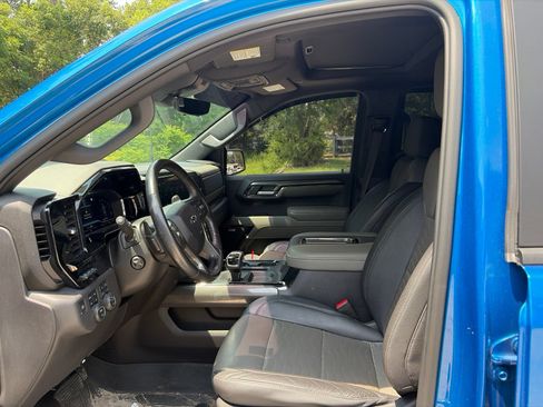 Used 2022 Chevrolet Silverado 1500 ZR2 w/ Technology Package AWD/4WD image 10