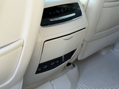 Used 2023 Cadillac Escalade Premium Luxury Platinum RWD image 30