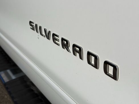 Used 2018 Chevrolet Silverado 1500 LT w/ All Star Edition image 11