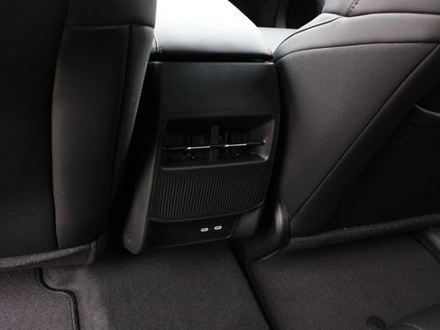 New 2026 Jeep Cherokee Limited AWD/4WD image 19
