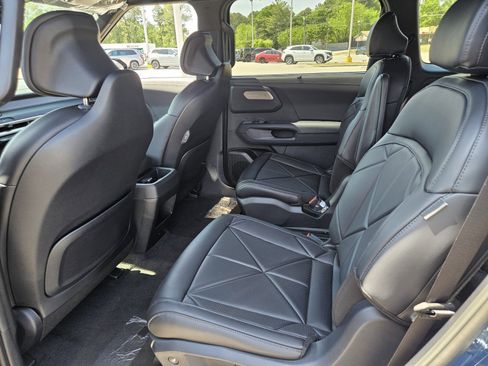 New 2027 Kia Telluride EX FWD image 10