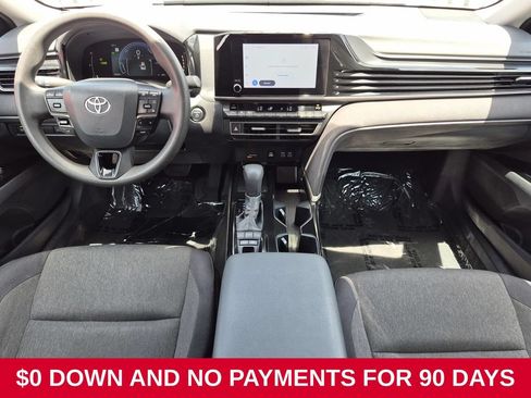 Used 2025 Toyota Camry LE FWD image 25