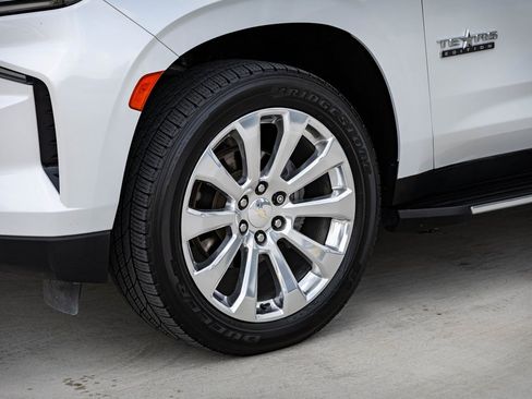 Used 2021 Chevrolet Tahoe Premier w/ Premium Package image 8