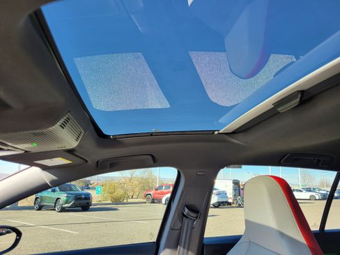 Used 2024 Volkswagen GTI Autobahn image 38